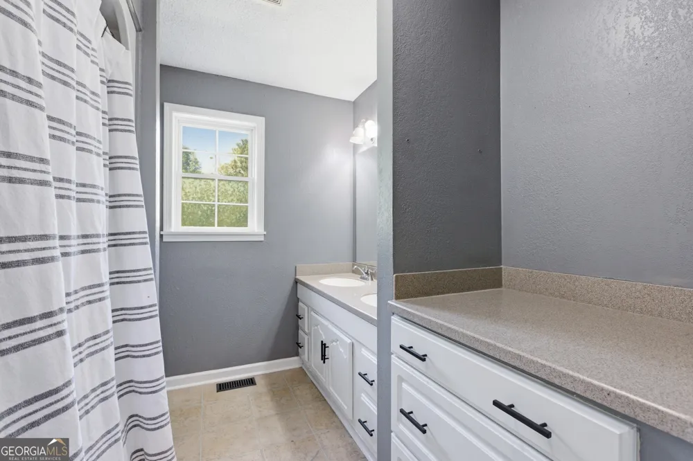 260 Brookhaven CIR Toccoa, GA 30577