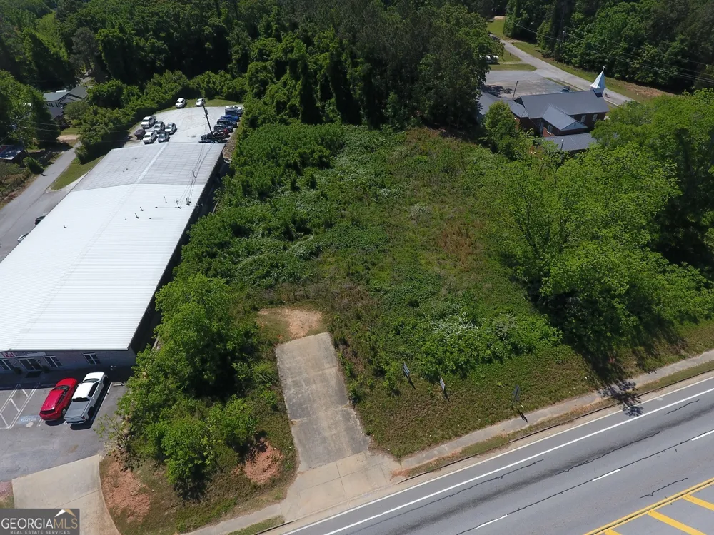 381 College AVE Elberton, GA 30635
