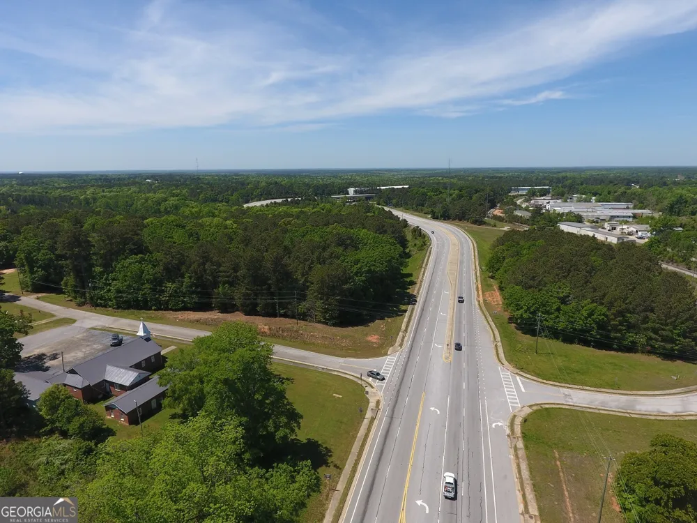 381 College AVE Elberton, GA 30635