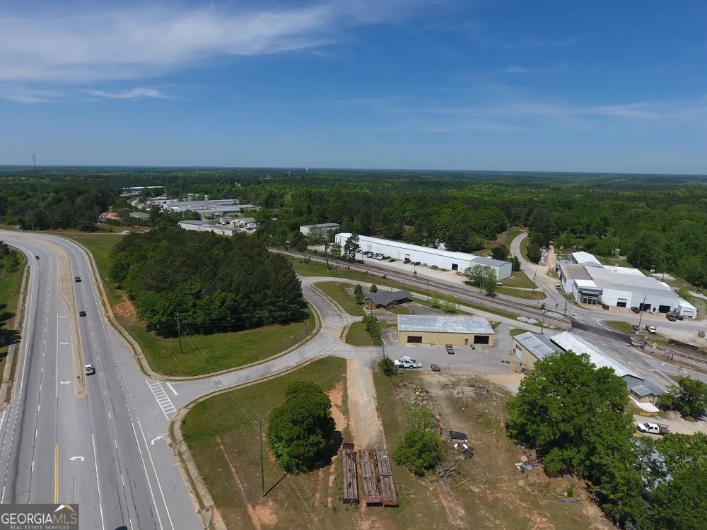 381 College AVE Elberton, GA 30635