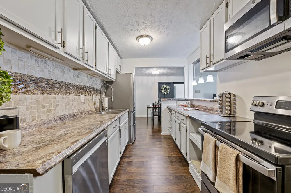 725 Dalrymple RD Sandy Springs, GA 30328