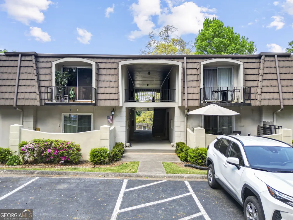 725 Dalrymple RD Sandy Springs, GA 30328