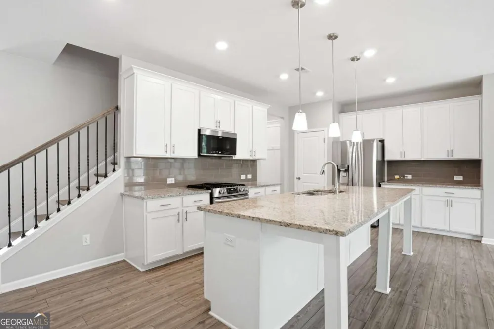 3327 Park Pointe CIR Scottdale, GA 30079