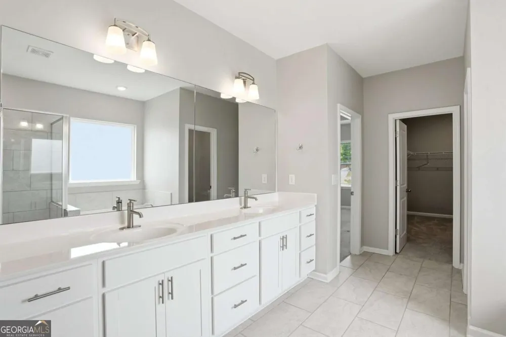 3327 Park Pointe CIR Scottdale, GA 30079