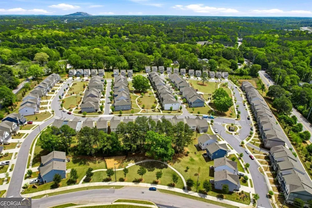 3327 Park Pointe CIR Scottdale, GA 30079