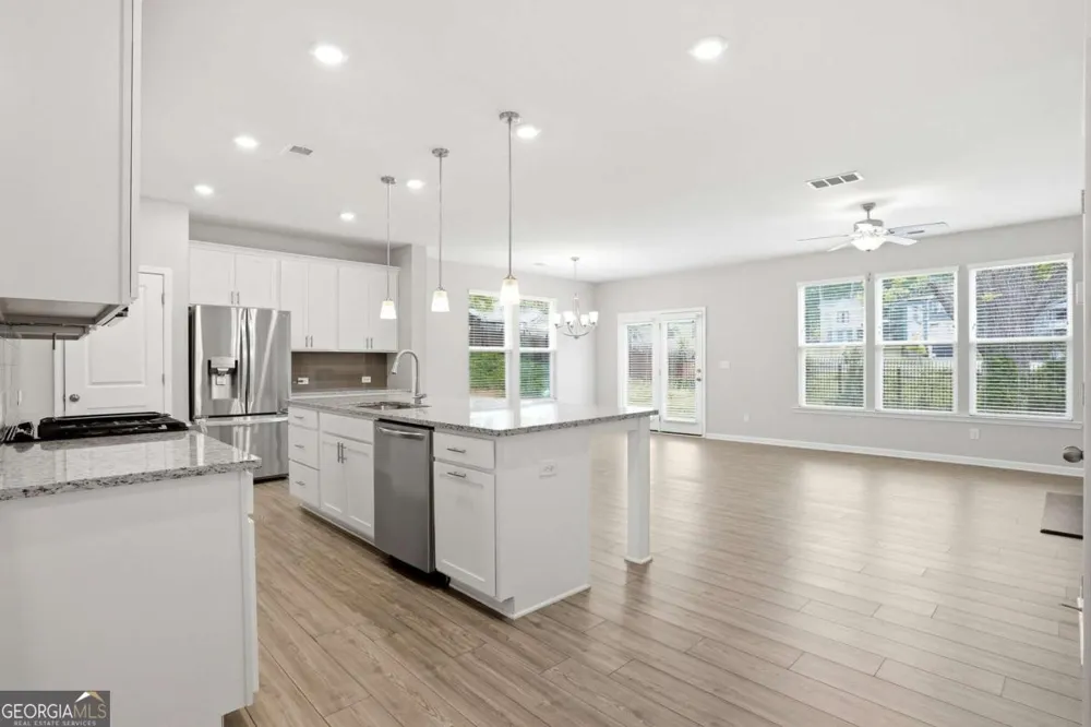 3327 Park Pointe CIR Scottdale, GA 30079