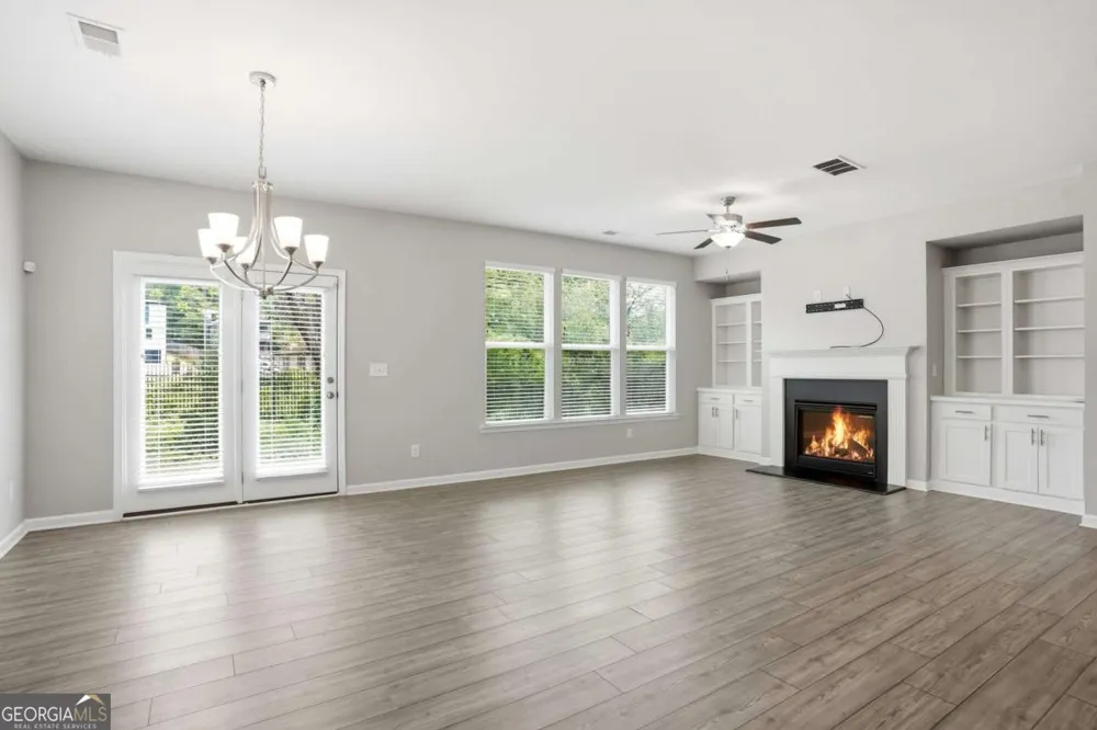 3327 Park Pointe CIR Scottdale, GA 30079