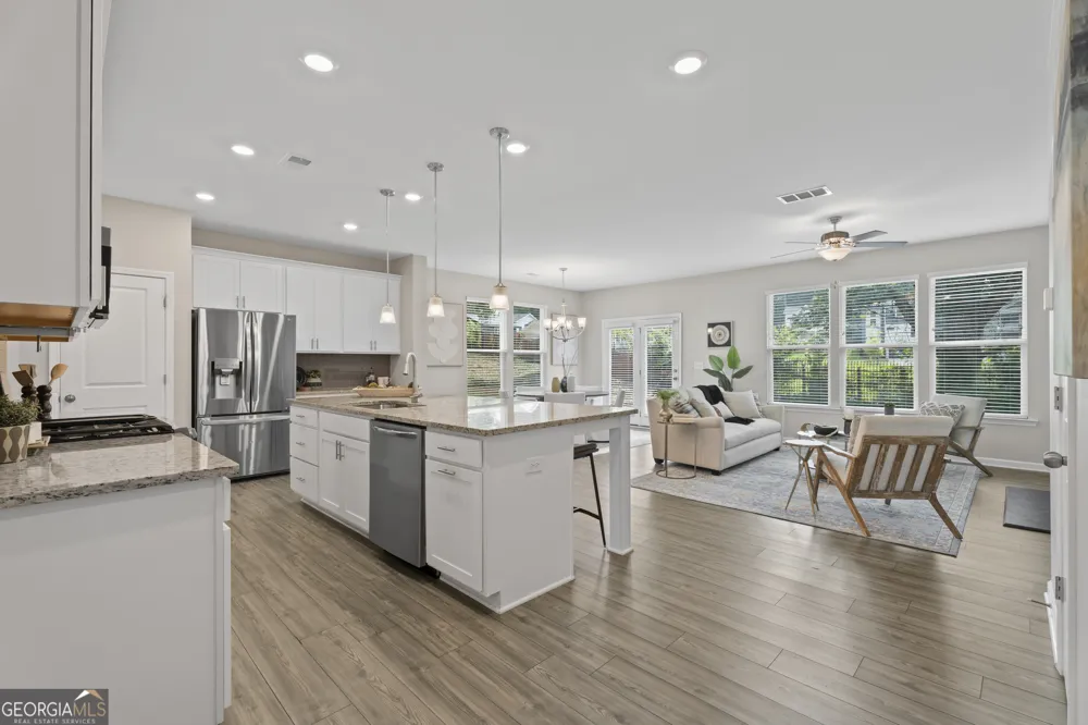 3327 Park Pointe CIR Scottdale, GA 30079