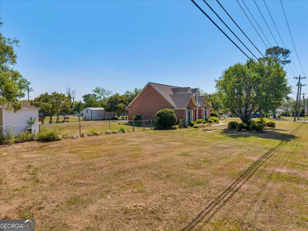 420 James ST Ailey, GA 30410