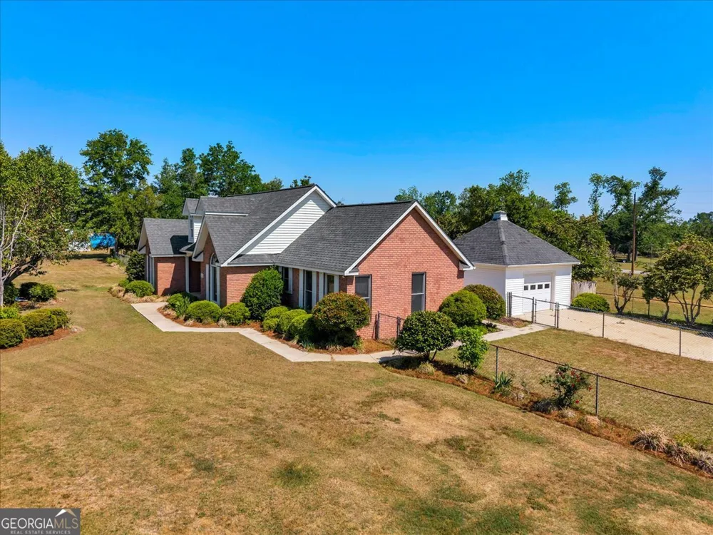 420 James ST Ailey, GA 30410