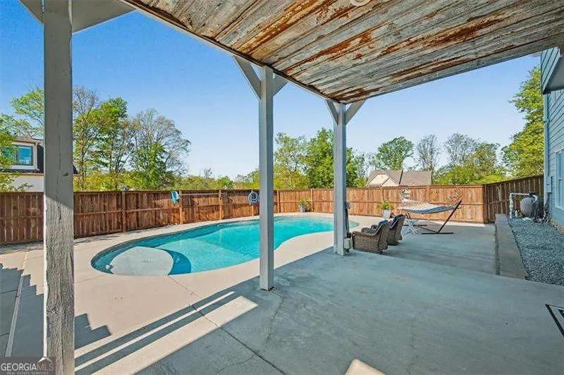 18 Thunderhawk LN NE Rydal, GA 30171