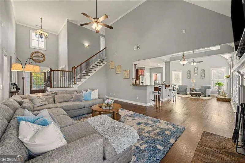 18 Thunderhawk LN NE Rydal, GA 30171