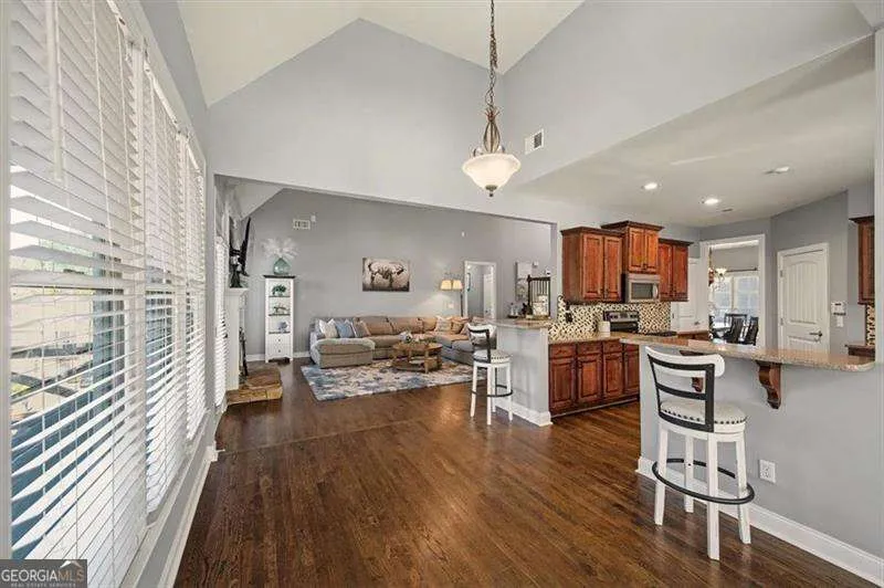 18 Thunderhawk LN NE Rydal, GA 30171