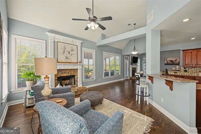 18 Thunderhawk LN NE Rydal, GA 30171