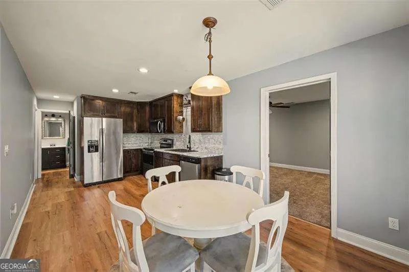 18 Thunderhawk LN NE Rydal, GA 30171