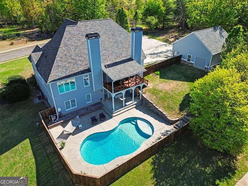 18 Thunderhawk LN NE Rydal, GA 30171