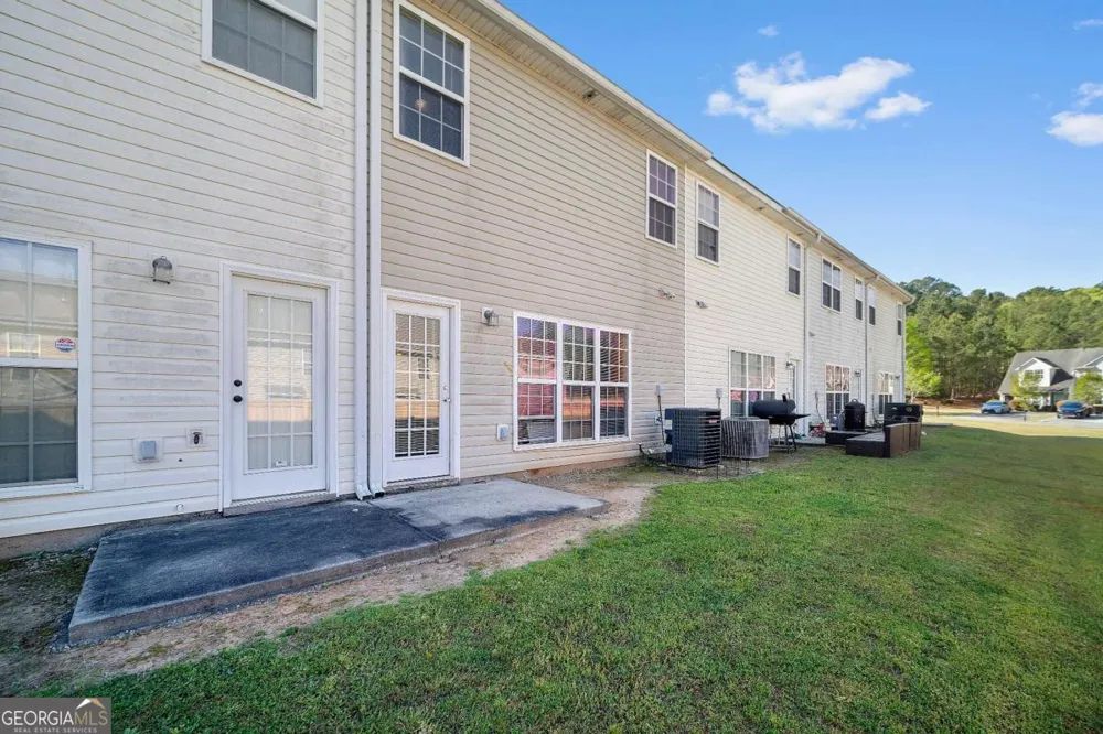 6120 Capitol KNL Fairburn, GA 30213