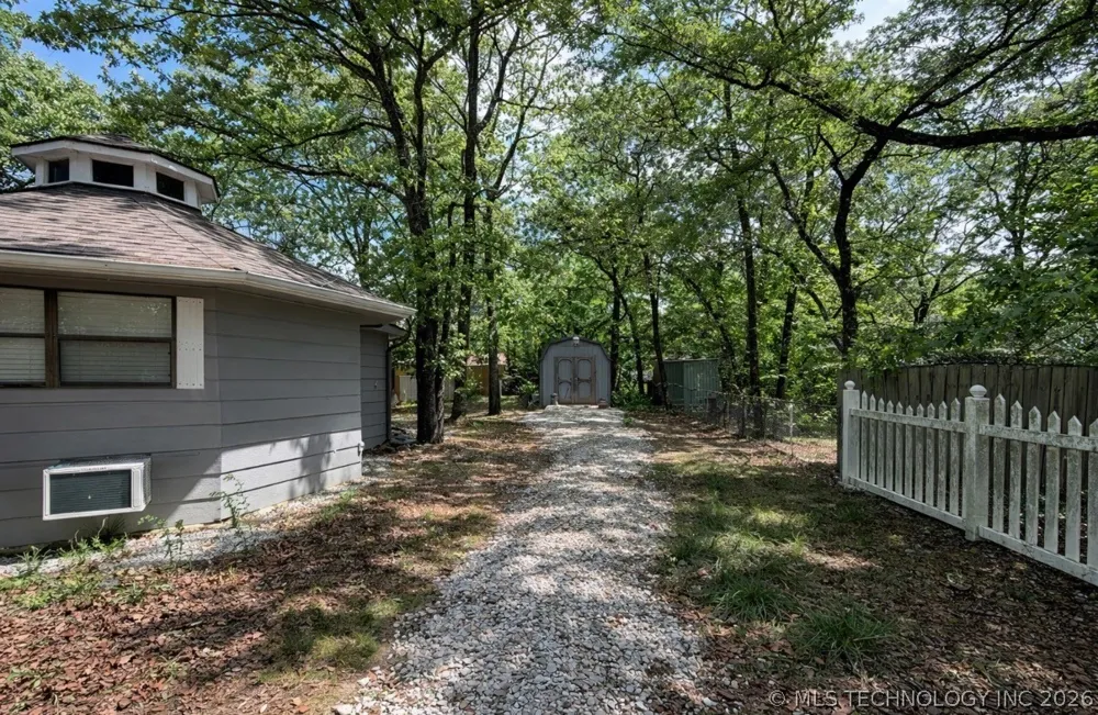 130 Acker Drive Ada, OK 74820