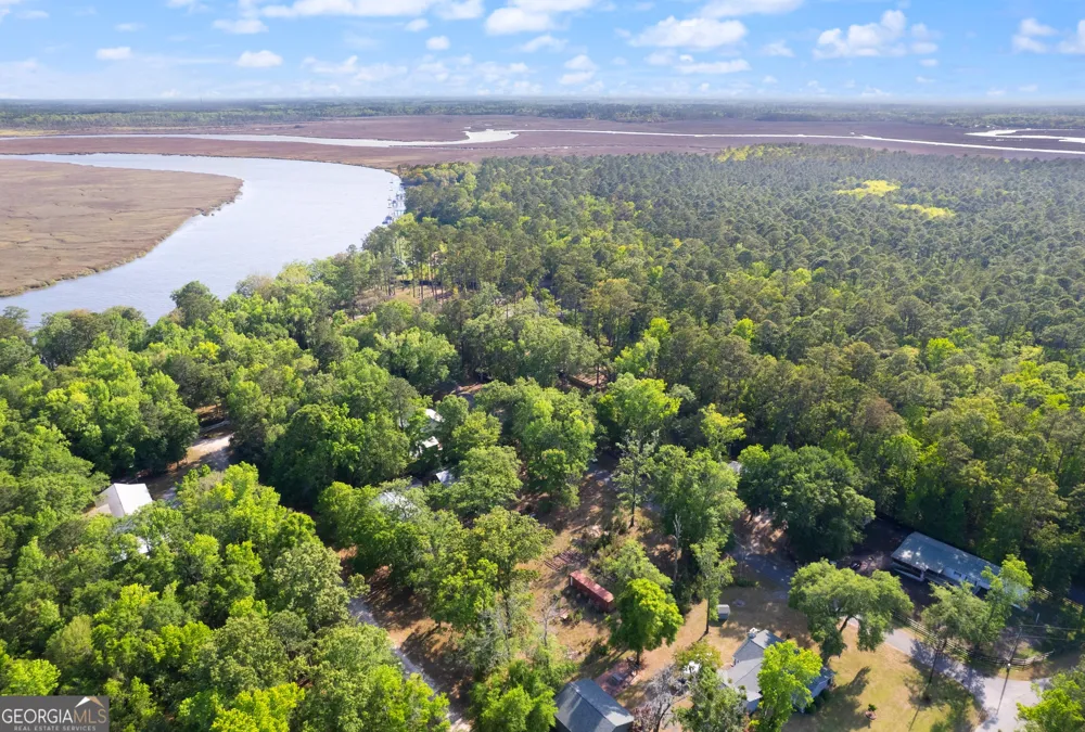 1054 Peaceful Valley DR NE Townsend, GA 31331
