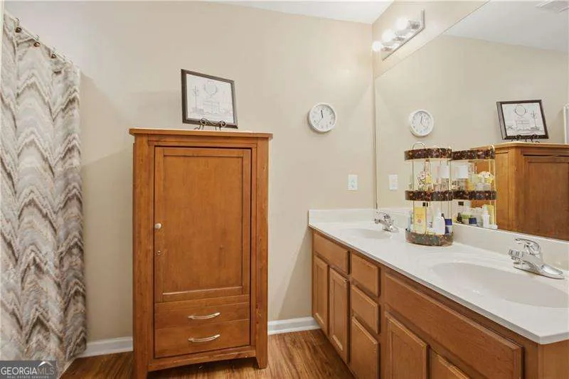 534 Ridge View XING Woodstock, GA 30188