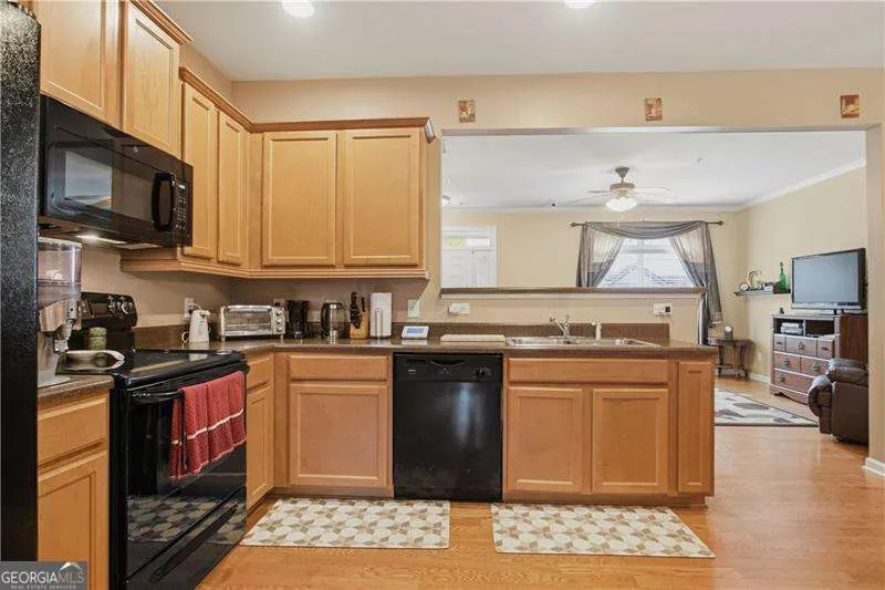 534 Ridge View XING Woodstock, GA 30188