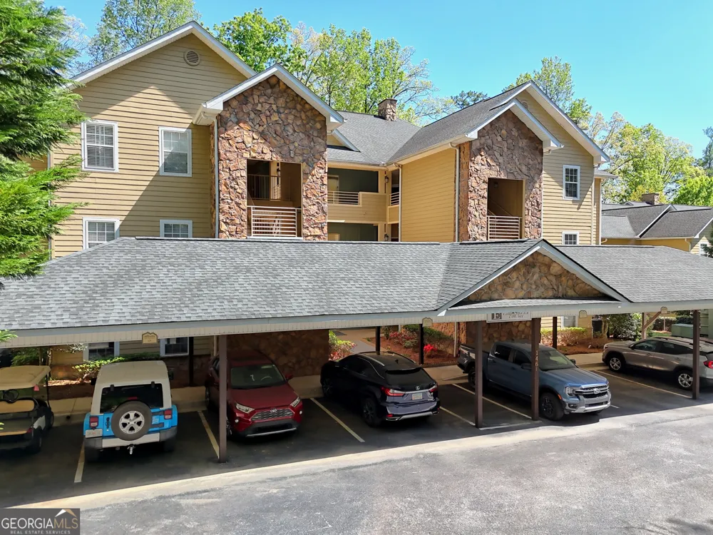 146 Gleneagle CT Clayton, GA 30525