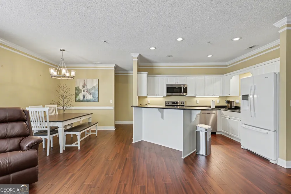 146 Gleneagle CT Clayton, GA 30525