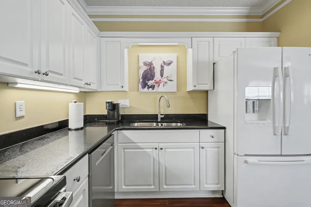 146 Gleneagle CT Clayton, GA 30525