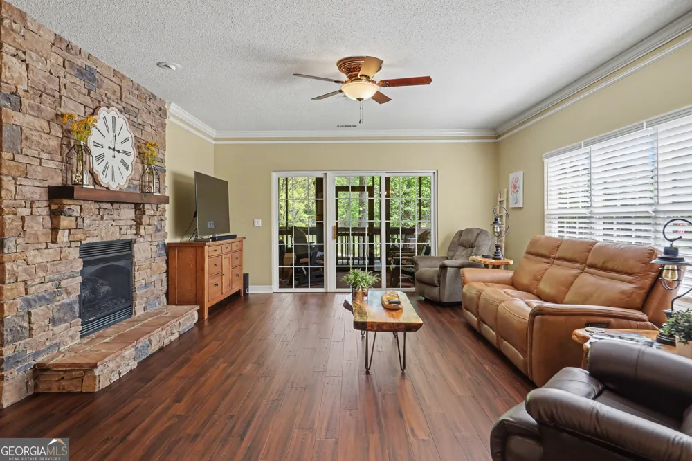 146 Gleneagle CT Clayton, GA 30525