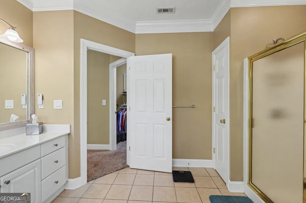146 Gleneagle CT Clayton, GA 30525