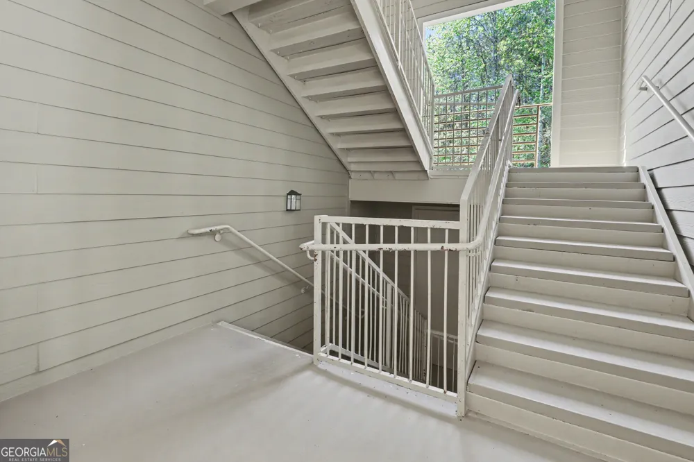146 Gleneagle CT Clayton, GA 30525