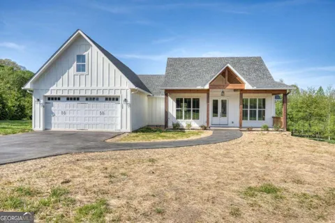 124 Meadow Brooke LN