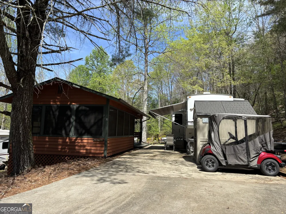 30 Valley CT Cleveland, GA 30528