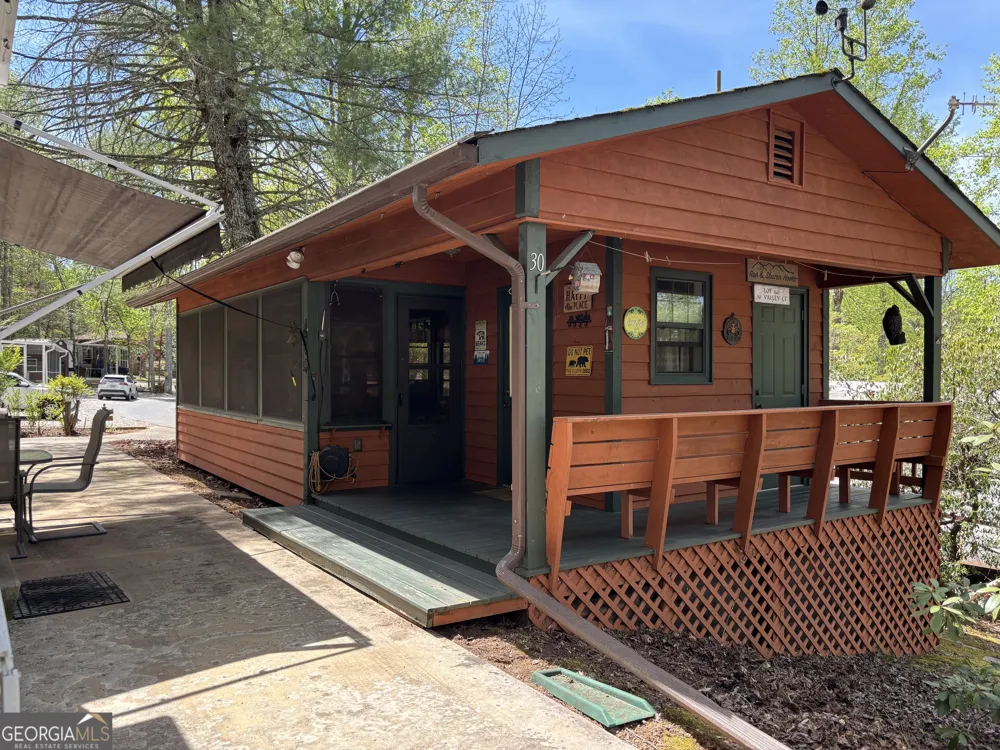 30 Valley CT Cleveland, GA 30528