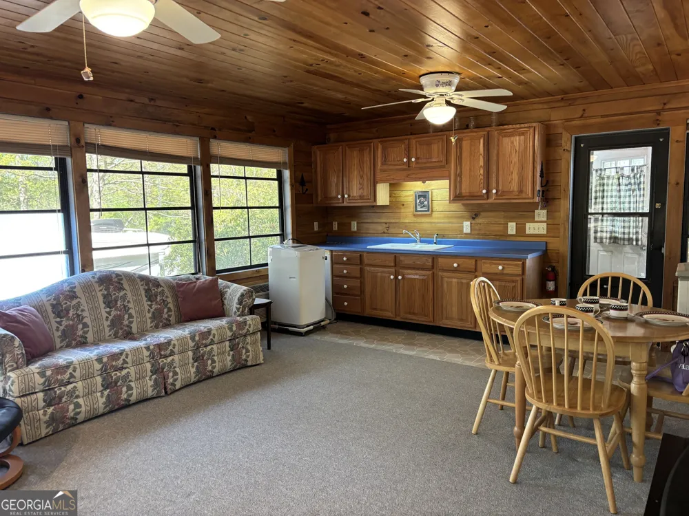 30 Valley CT Cleveland, GA 30528