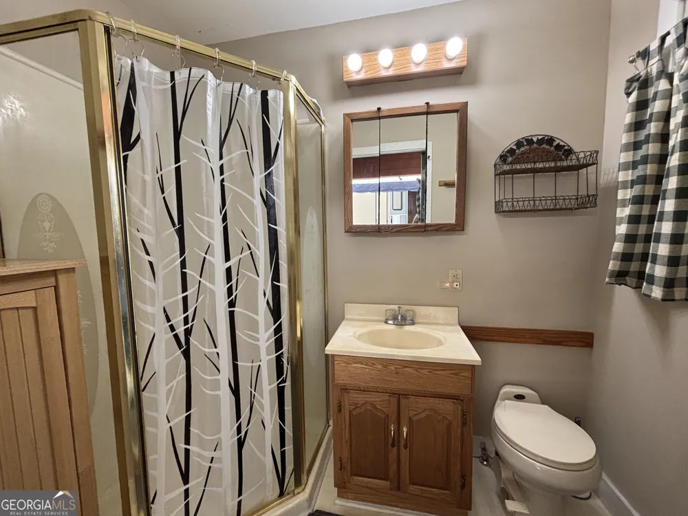 30 Valley CT Cleveland, GA 30528