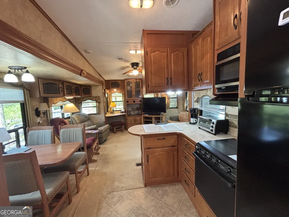 30 Valley CT Cleveland, GA 30528