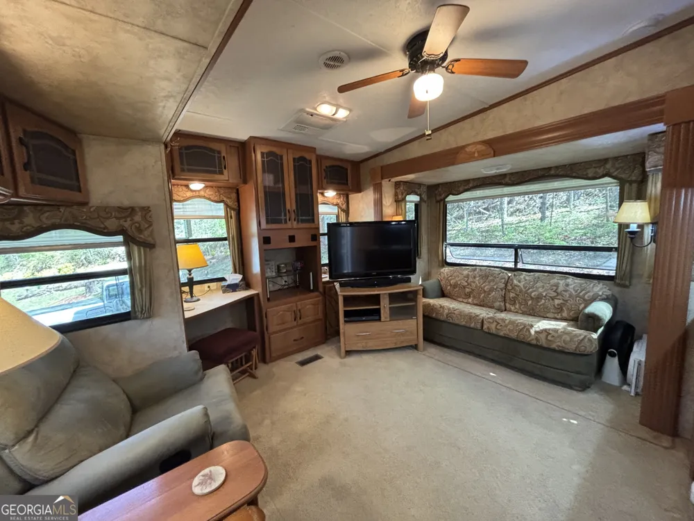 30 Valley CT Cleveland, GA 30528