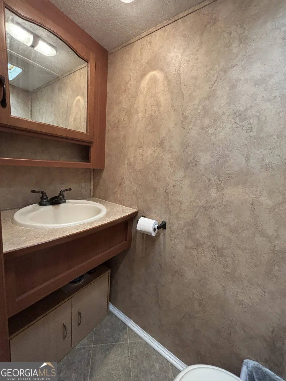 30 Valley CT Cleveland, GA 30528