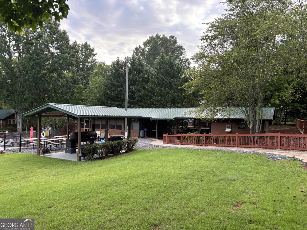 30 Valley CT Cleveland, GA 30528