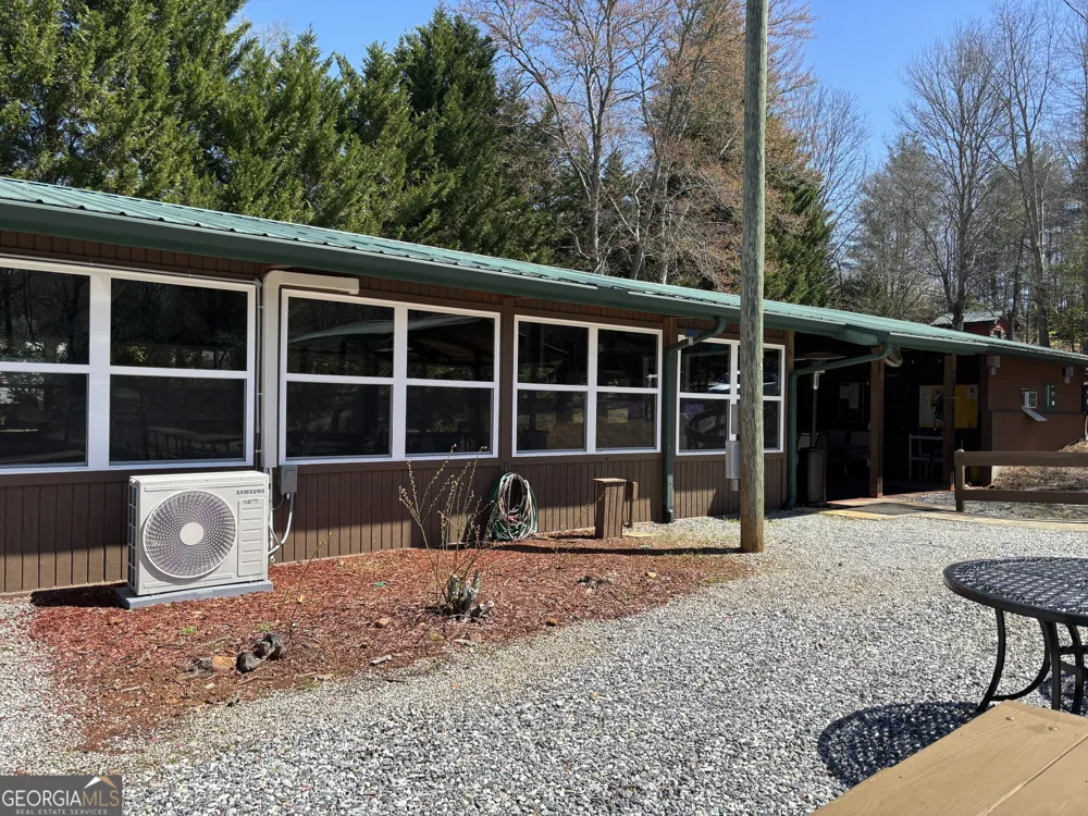 30 Valley CT Cleveland, GA 30528