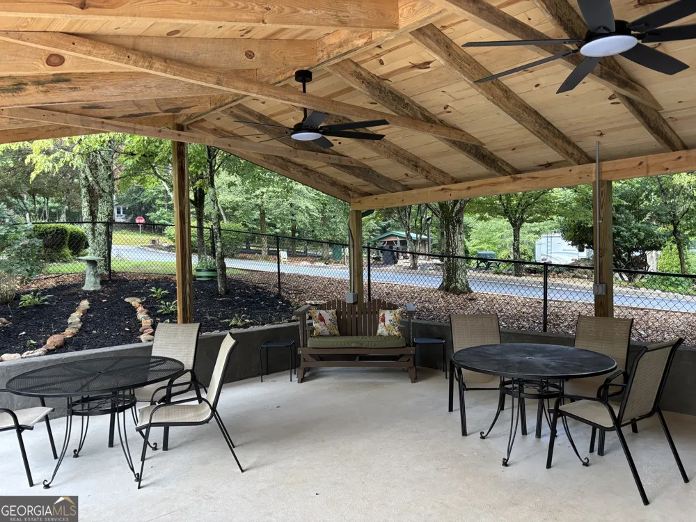 30 Valley CT Cleveland, GA 30528