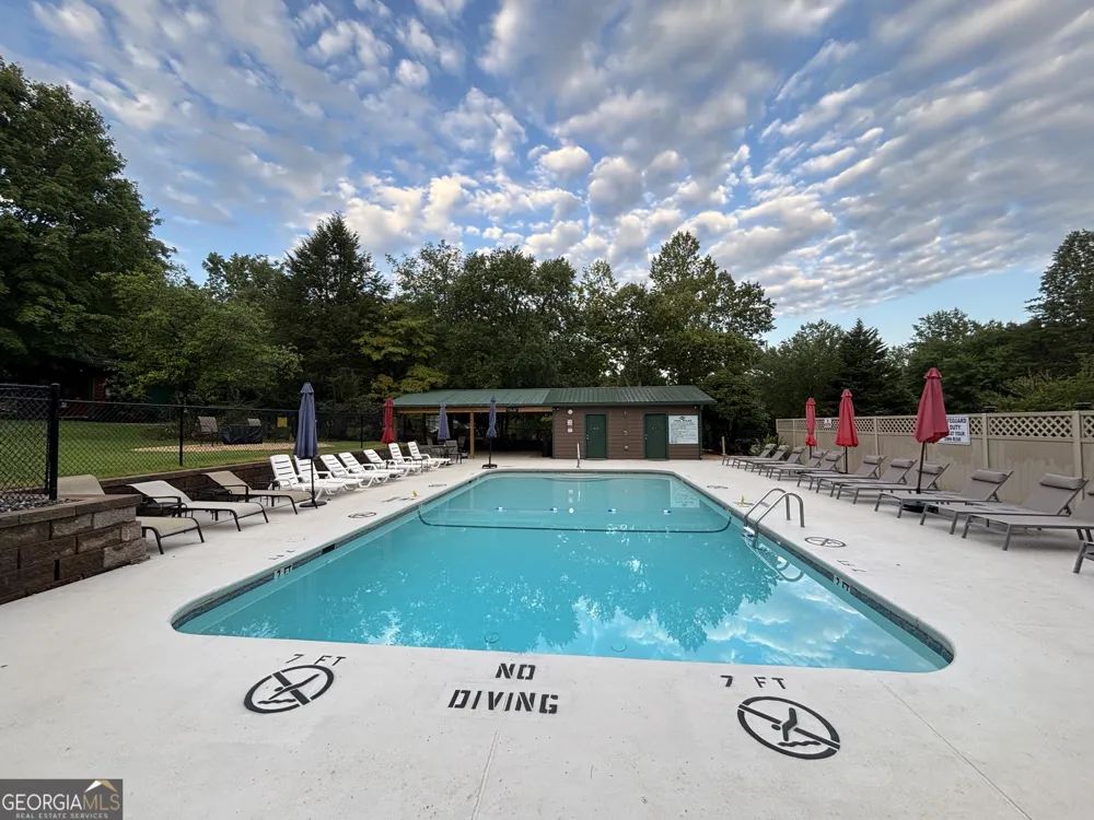 30 Valley CT Cleveland, GA 30528