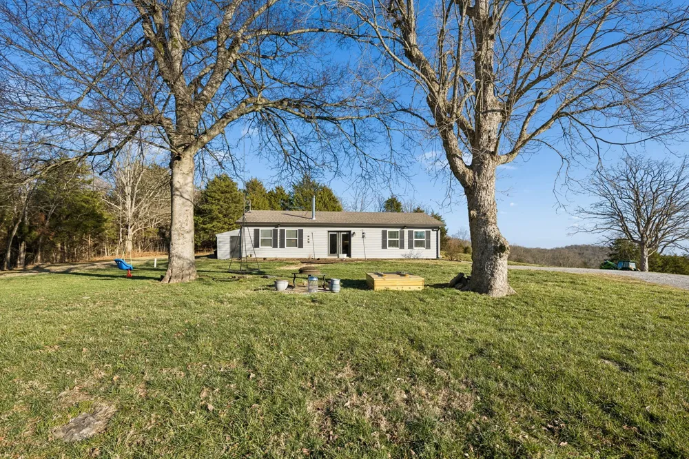 2370 Patton Hollow Rd Watertown, TN 37184