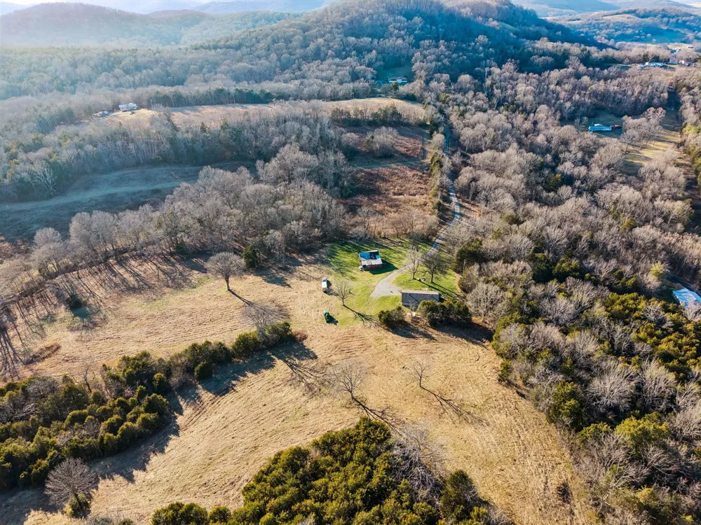 2370 Patton Hollow Rd Watertown, TN 37184