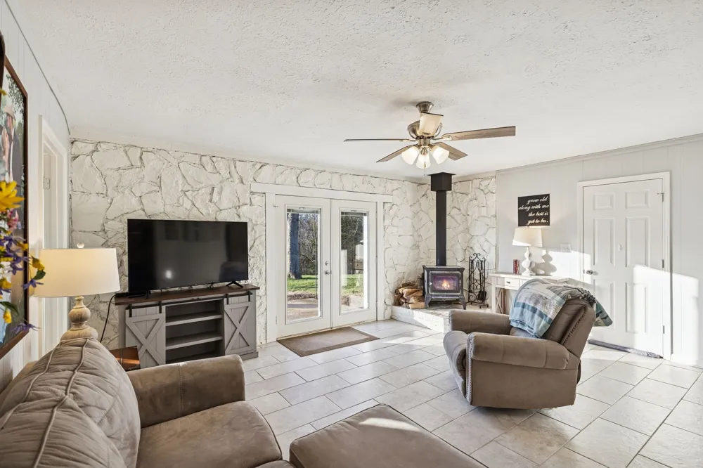 2370 Patton Hollow Rd Watertown, TN 37184