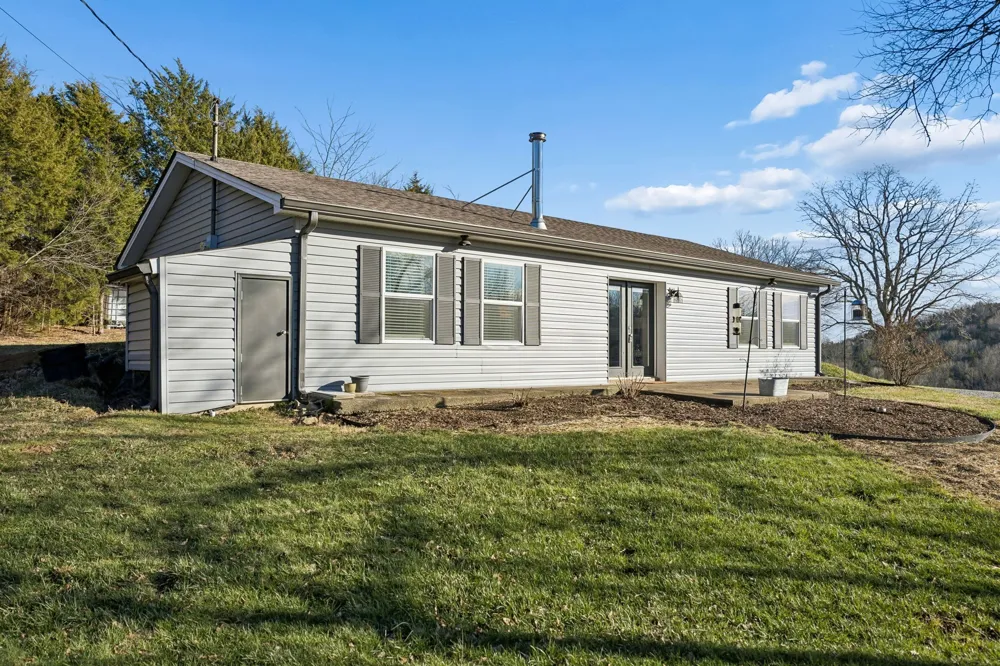 2370 Patton Hollow Rd Watertown, TN 37184