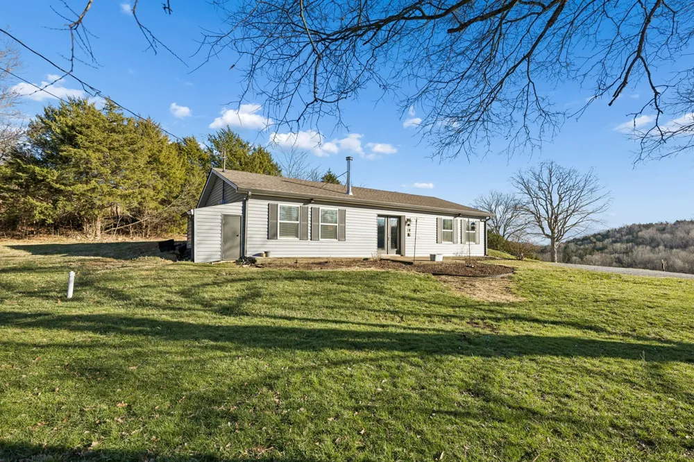 2370 Patton Hollow Rd Watertown, TN 37184