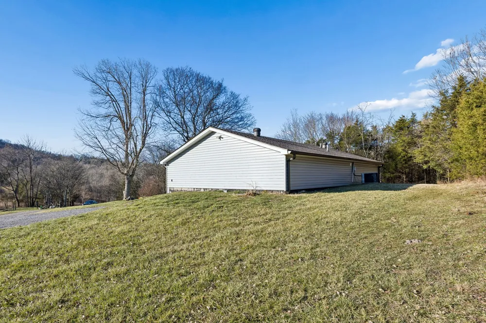 2370 Patton Hollow Rd Watertown, TN 37184