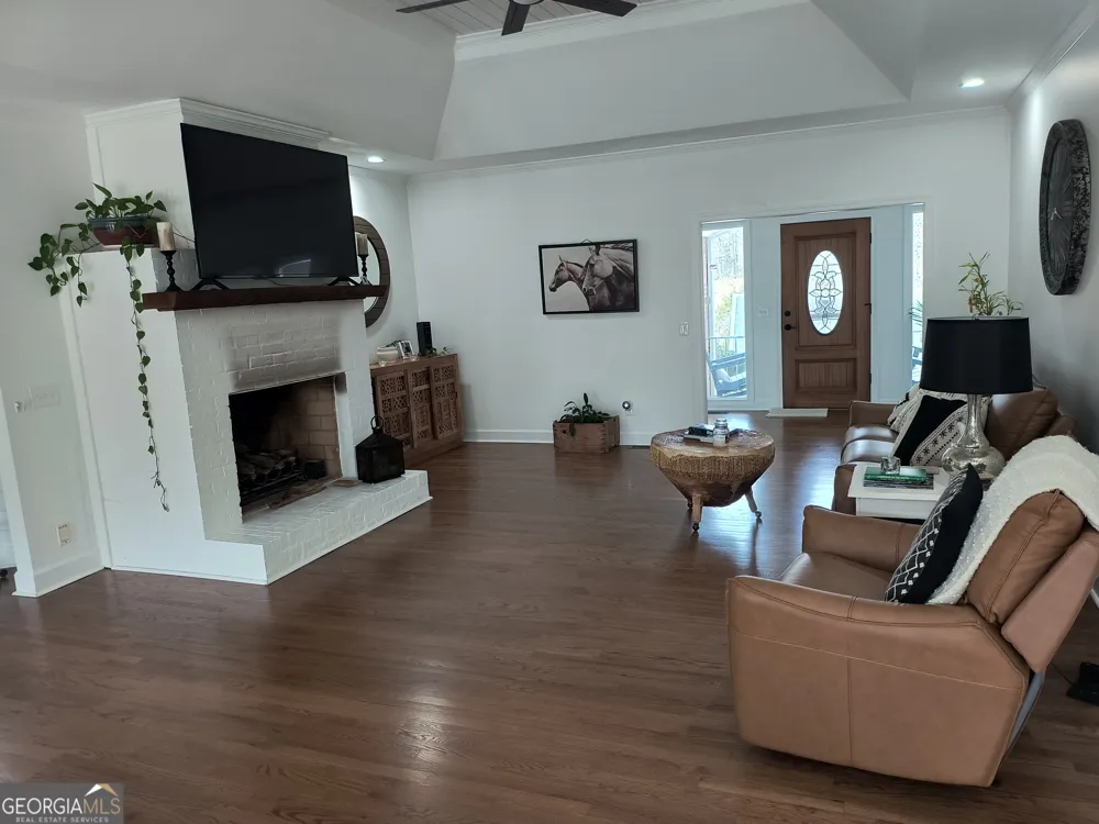252 Moore ST Whitesburg, GA 30185